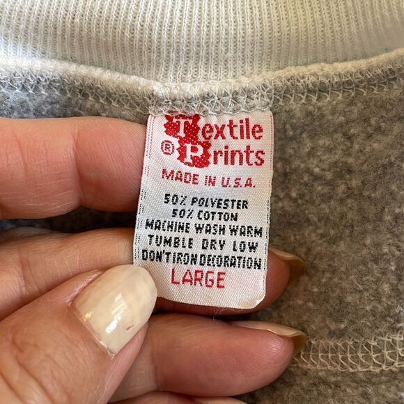 Vtg 80s St Simons Island gray short sleeved sweatshirt - Picture 7 of 7